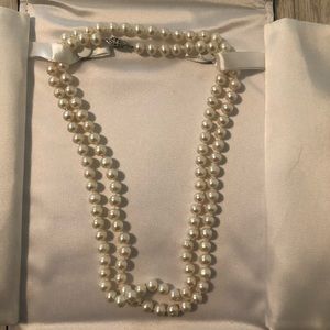 Real pearl long strand necklace with pearl clip